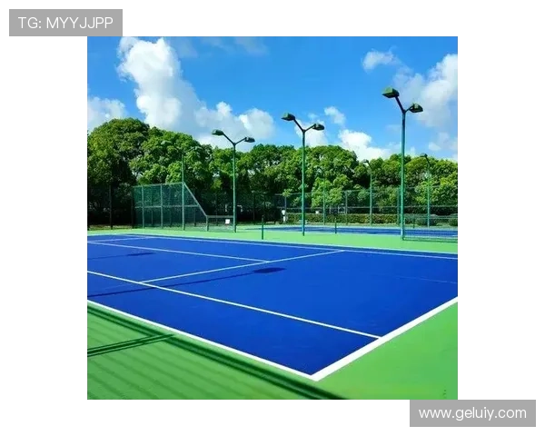 四大网球公开赛场地大比拼：草地、红土、硬地各有千秋