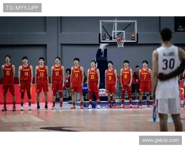 中国男篮奋力拼搏惜败美国队 揭示未来发展方向和挑战