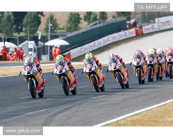 MotoGP赛季精彩回顾 意大利站惊险战况与车手表现解析