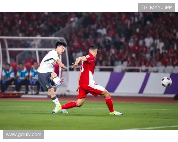 中国男足世预赛关键战告捷年轻球员集体爆发引发热议球迷信心明显回升 中国男足世预赛关键战告捷年轻球员集体爆发引发热议球迷信心明显回升